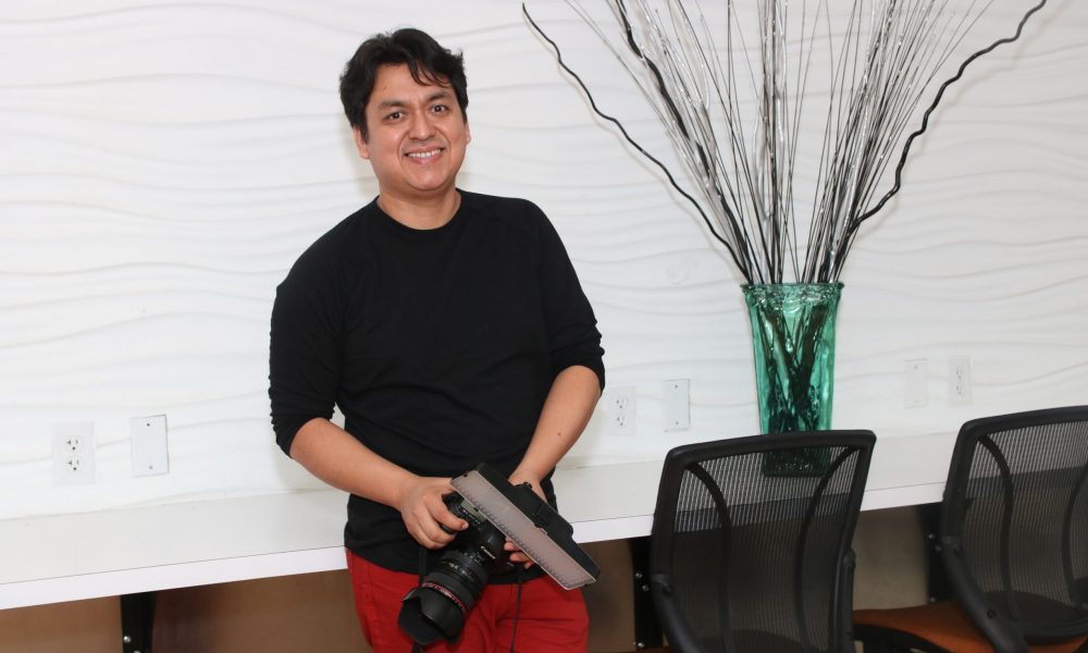 Meet Edwin Zapata of Emprendiendo DFW Voyage Dallas Magazine Dallas