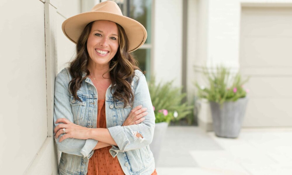 Inspiring Conversations with Lindsey Knight of Lindsey Knight Real